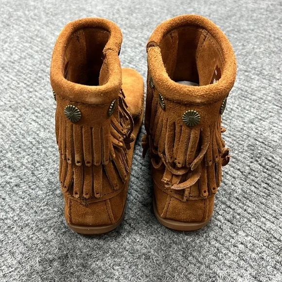 Minnetonka Women’s Double Fringe Side Zip Brown Boot (2944) - Picture 3 of 9